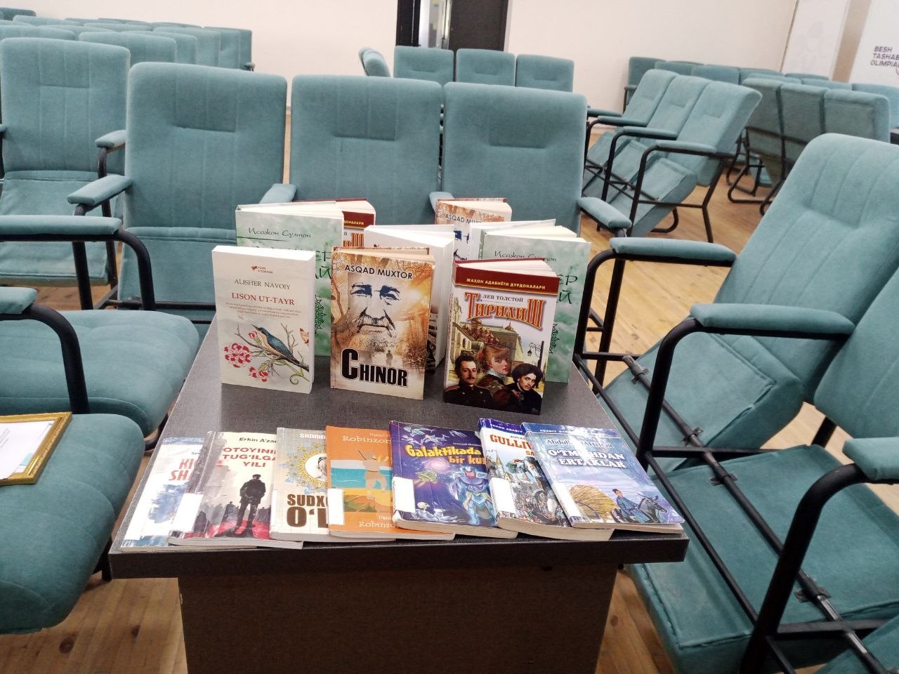 "7 kun - 7 kun" kitob ko'rgazmasi